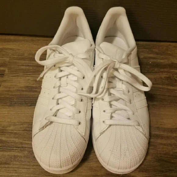 Adidas Superstar all white