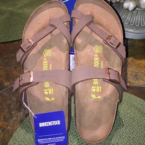 Birkenstocks: mayari