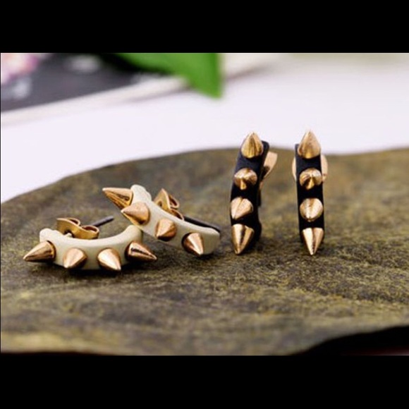 Punk Stud earrings - Picture 1 of 4