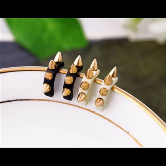 Punk Stud earrings - Picture 2 of 4