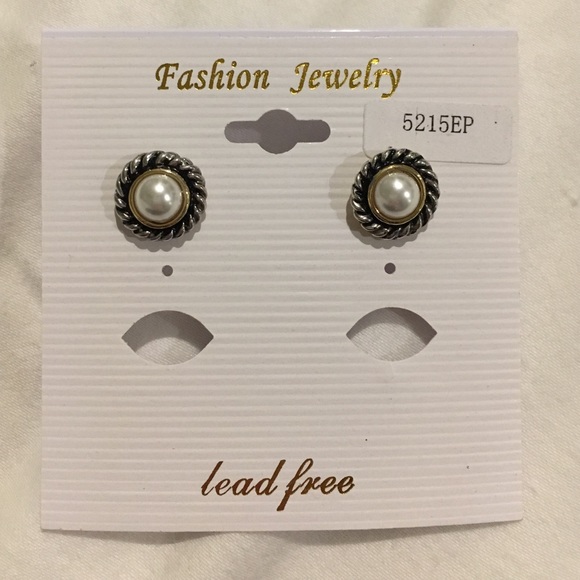 Two tone pearl earrings - Picture 3 of 4