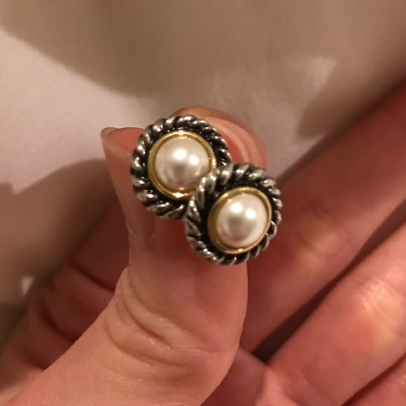 Two tone pearl earrings - Picture 2 of 4