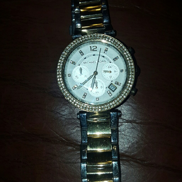 Micheal Kors watch - Picture 2 of 2