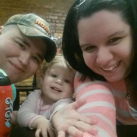 Meet your Posher, Makaley - Picture 2 of 5