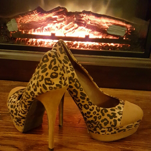 Cheetah print shoes