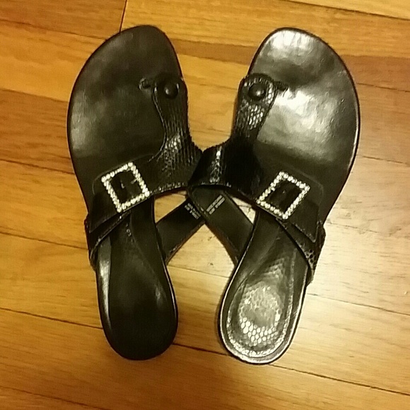 Slides by Kenneth Cole-Reaction