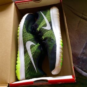 Nike flex fury running