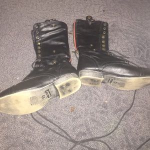 Combat boots