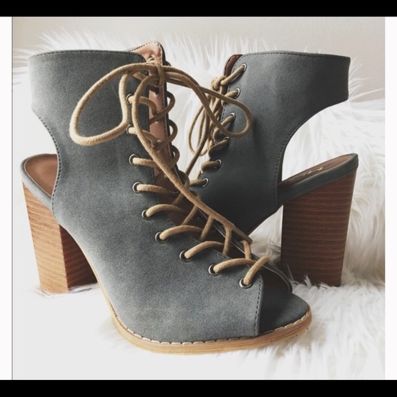 SALE HPLadies peep toe backless booties  . - Picture 2 of 6