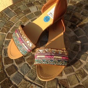 Madeline Stewart NWT Slip On Size 10