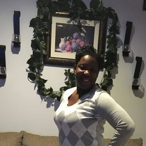 Meet your Posher, Monique