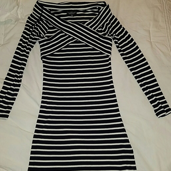 Brand new Topshop off the shoulder dress.