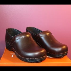 Dansko Pro XP Clog