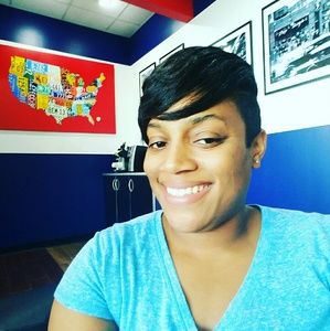 Meet your Posher, Angela