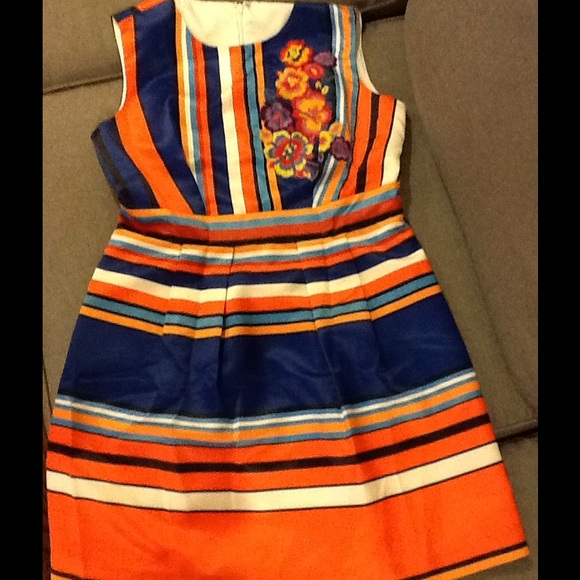 Dress - Picture 1 of 1