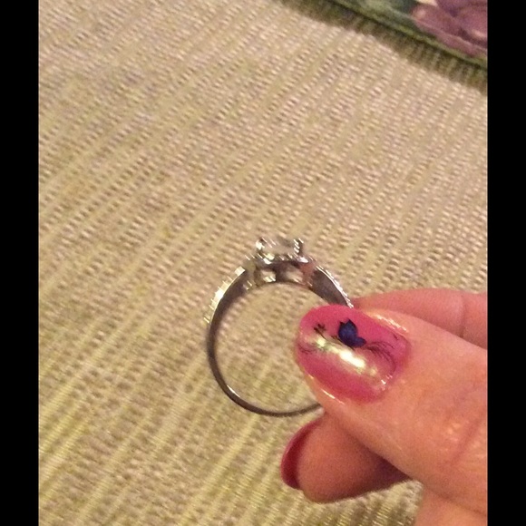 Costume ring - Picture 4 of 4