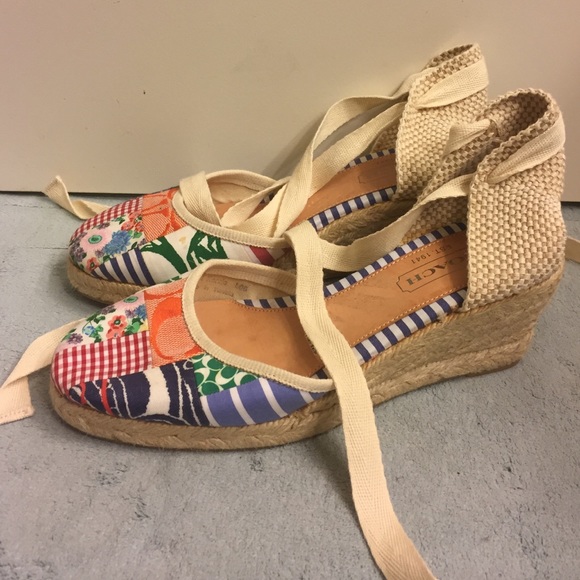 Coach shoes never been worn