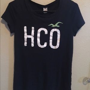 Hollister t-shirt