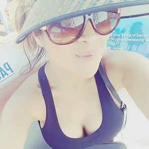 Meet your Posher, Khaleeny