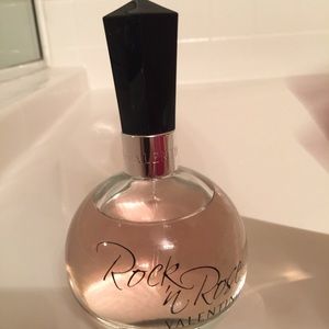 Authentic Valentino RocknRose 3.0floz perfume.
