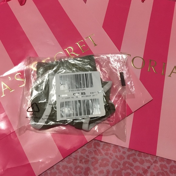 Victoria's Secret Pink Logo Boyshorts - Picture 2 of 3