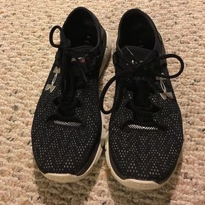 Under armour tennis shoes