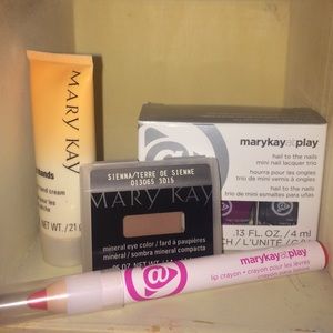 🆕Mary-Kay makeup set