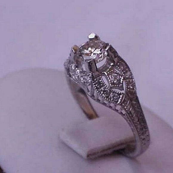 GIA $7057 Estate .75ct Diamond Platinum Ring - Picture 7 of 8