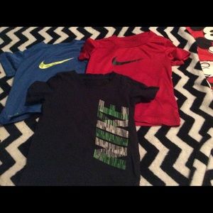 Boys 2T NIKE LOT