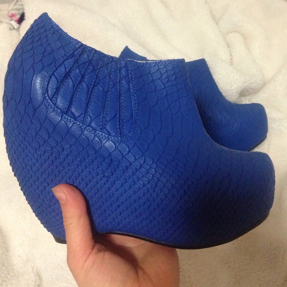 Senso Diffusion Phoebe Wedge Booties - image 2