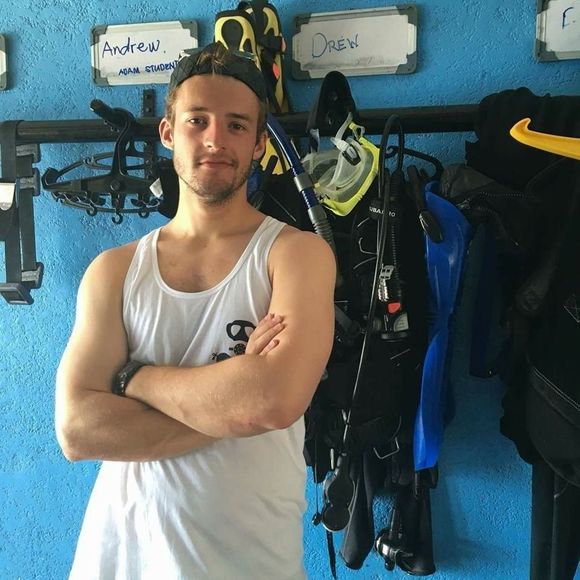 Meet your Posher, Drew