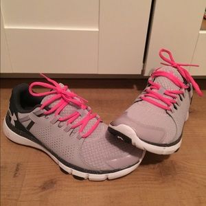 Under Armour Running Sneakers