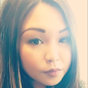 Meet your Posher, Huong