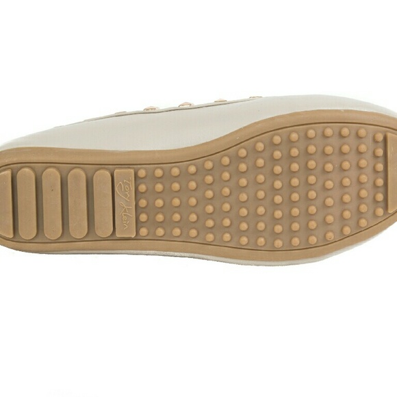 Women Studded Ballet Flats, b-1616 Beige - Picture 3 of 4