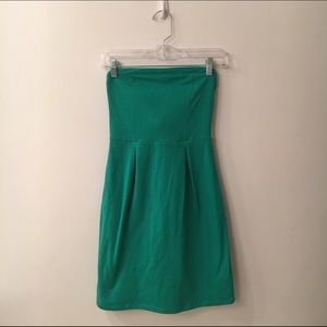 Green Strapless Women's Dress