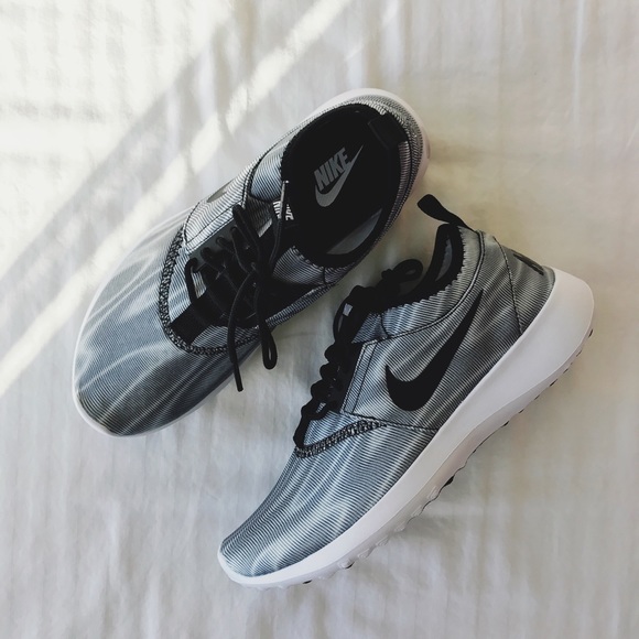Nike Juvenate Sneakers - Picture 3 of 4
