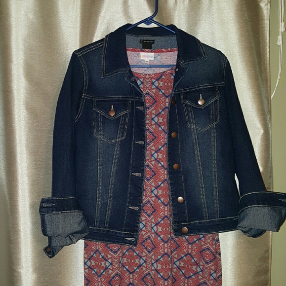 Make offer! Lularoe Julia (M)