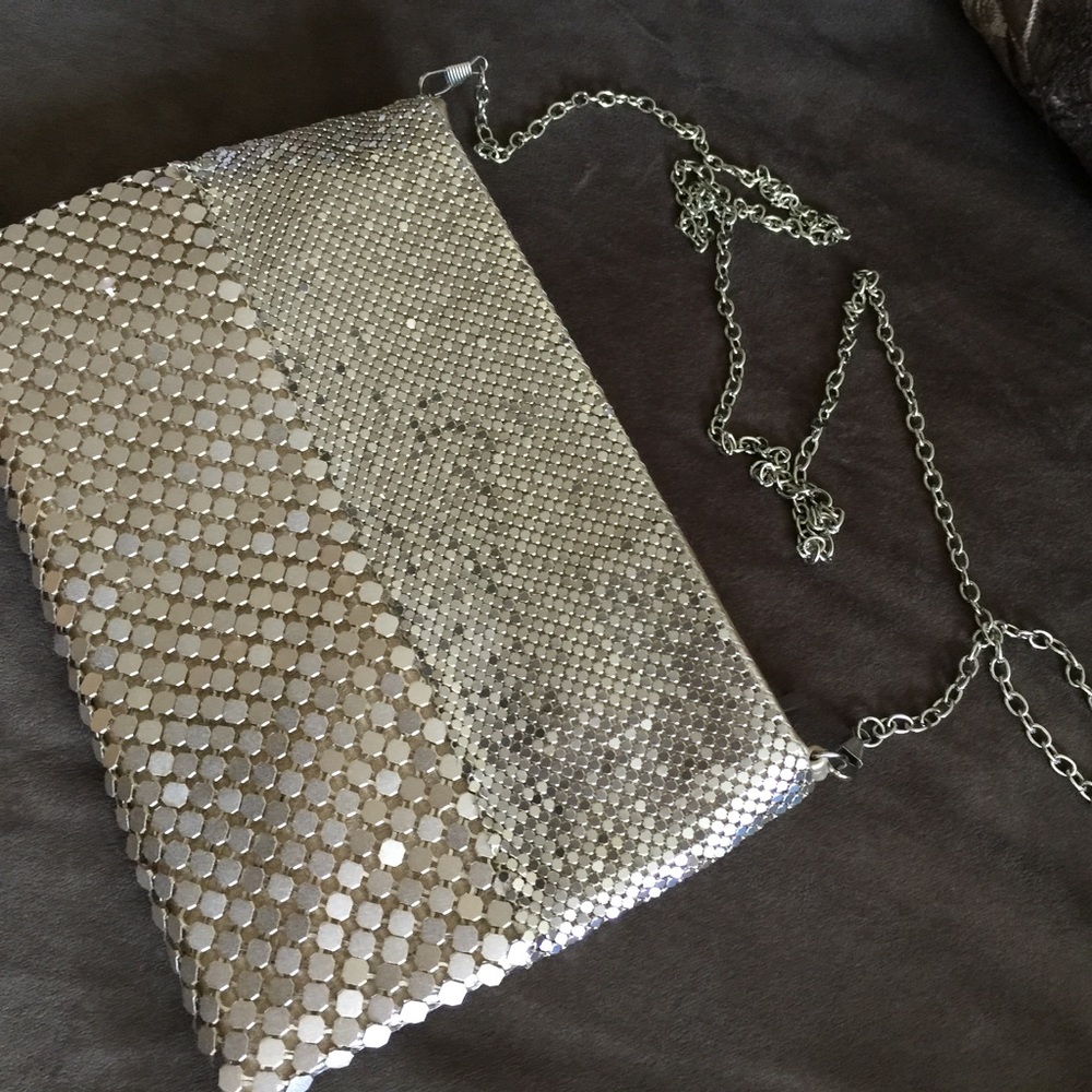 💥TODAY ONLY💥Glamorous Clutch.