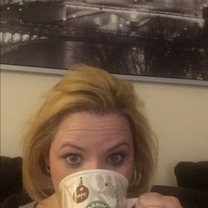 Meet your Posher, Jacqueline