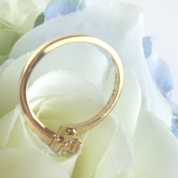 Jewelry - Diamond & gold ring Jewelry - Diamond & gold ring
