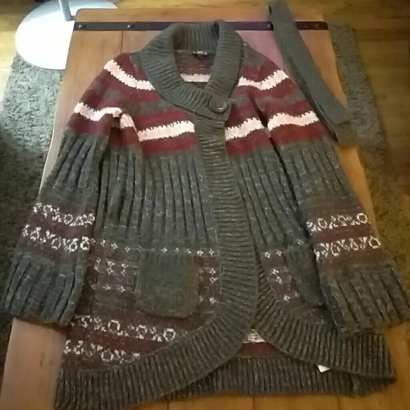 JLo sweater