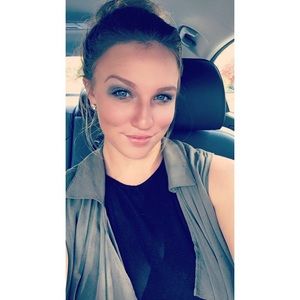 Meet your Posher, Chelsie