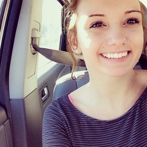 Meet your Posher, Casey