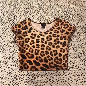 ⛔️SOLD⛔️Leopard crop top