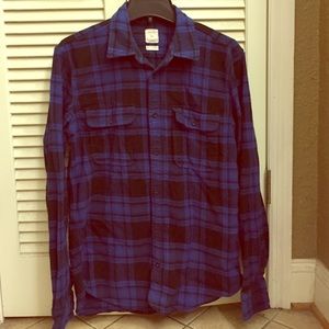 Men's Blue/black Gap shirt