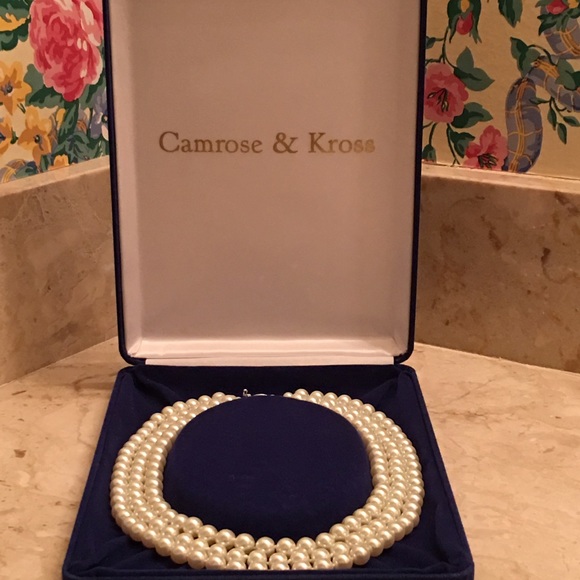 Camrose & Kross 18" Faux Pearl Necklace