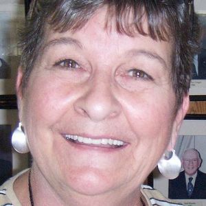 Meet your Posher, Carolyn