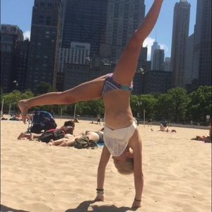 Meet your Posher, Caroline