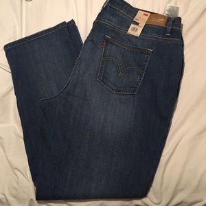Levi Jeans 22W