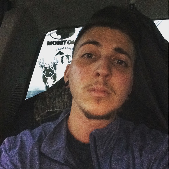 Meet your Posher, Corey - Picture 1 of 1